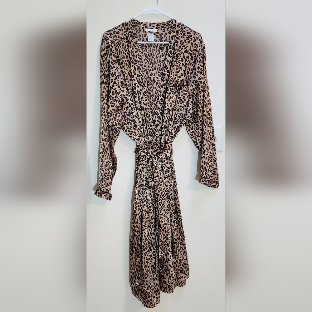 VS PINK 🔥Sexy🔥 Leopard Animal Print Satin Robe Plus Size 2X